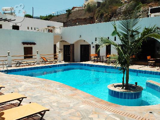 PoulaTo: anny sea and sun apartments