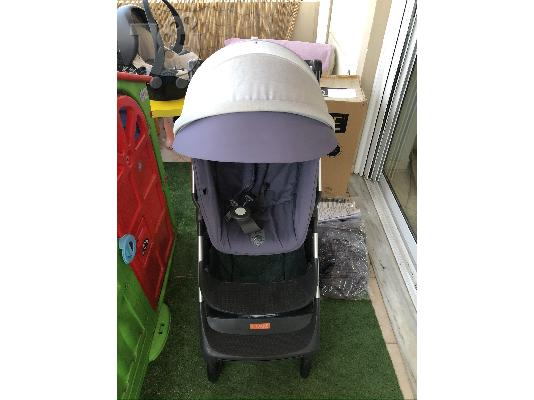 Πωλείται καρότσι STOKKE scoot v2 & καθισματάκι αυτοκινήτου iziGO...