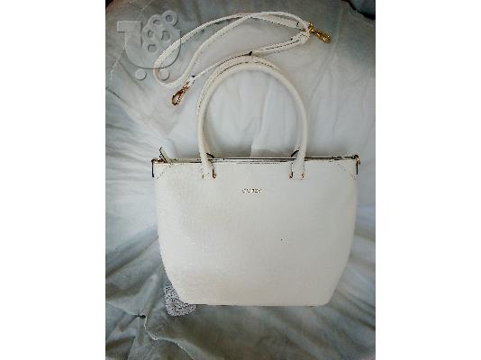 τσαντα   GUESS