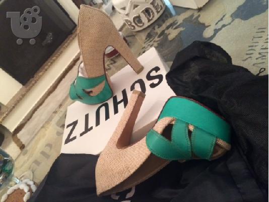 PoulaTo: Γόβες Schutz!!!!