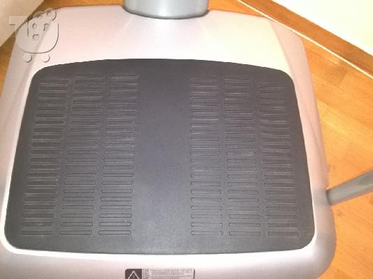 PoulaTo: Πλατφόρμα δόνησης AXXON POWER FIT-PLATE