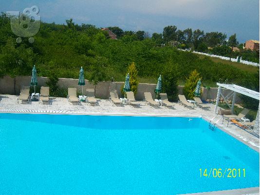 PoulaTo: Corfu -sidari pwlountai dwmatia-bar-pisina se 4,5 stremmata.