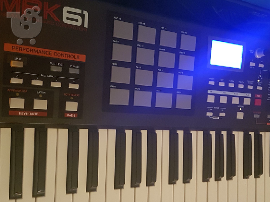 PoulaTo: AKAI MPK 61 MIDI CONTROLLER