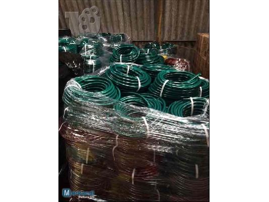 Εύκαμπτος σωλήνας κήπου stock