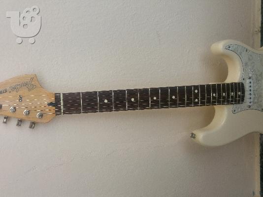 PoulaTo: fender Stratocaster