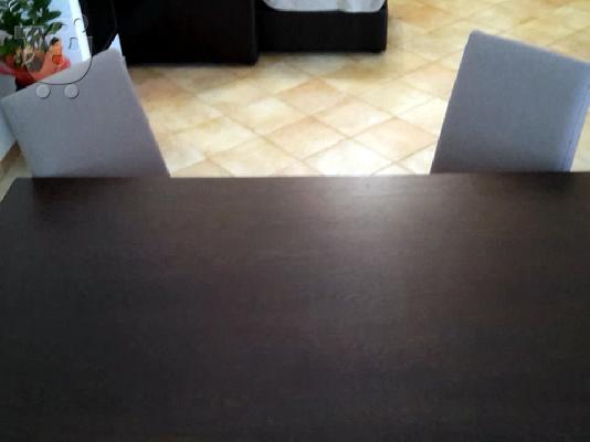 Τραπεζαρία με 6 καρέκλες