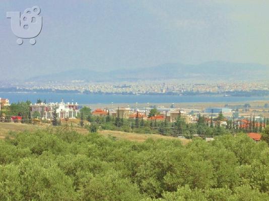 PoulaTo: Βίλες με θέα στη θάλασσα