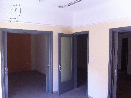 Διαθέτω προς ενοικίαση 136 τμ στην οδό 3ης σεπτεβρίου και σωλομού...