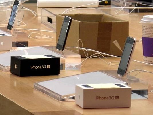 ΠΡΟΣ ΠΩΛΗΣΗ...,apple iphone 4g 32gb