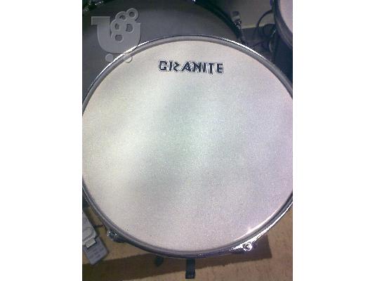 Drums set oloklhromeno 