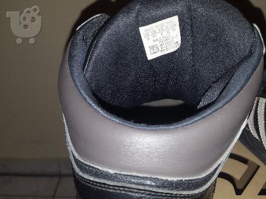 Adidas varial mid G56393 (size 44EU/9.5UK/US10/280JP)