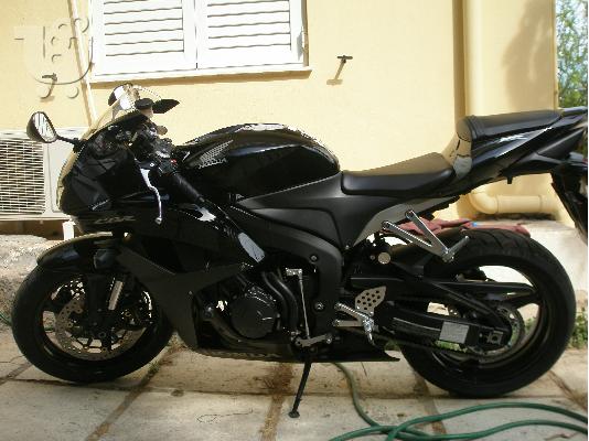 PoulaTo: HONDA CBR 600 RR '08