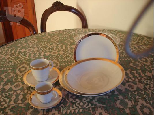 Πλήρες λευκό σερβίτσιο (FINE BOHEMIAN CHINA CZECHOSLOVAKIA)