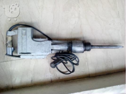 Επαγγελματικό σκαπτικό κομπρεσέρ Makita 1500watt