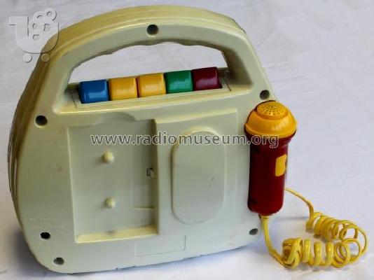 Πωλούνται ανθεκτικό μαγνητόφωνο fisher price 73801