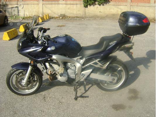 PoulaTo: YAMAHA FZ 6 Fazer '04