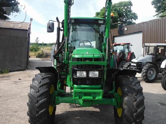 John Deere 6220