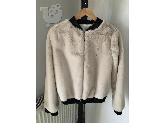 PoulaTo: Γούνινο Bomber Jacket