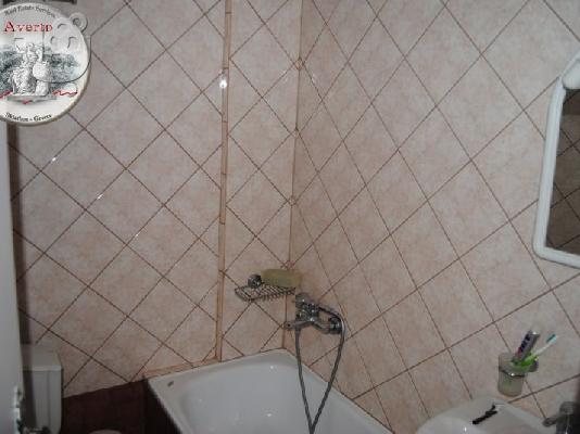 πωλούνται διαμερίσματα (τριαρακια) στη σκιαθο σε απίστευτα πολη καλή τιμή...