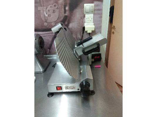ΠΩΛΕΙΤΑΙ ΠΑΡΑΔΟΣΙΑΚΟ ΠΑΝΤΟΠΩΛΕΙΟ ΚΑΙ ΕΞΟΠΛΙΣΜΟΣ