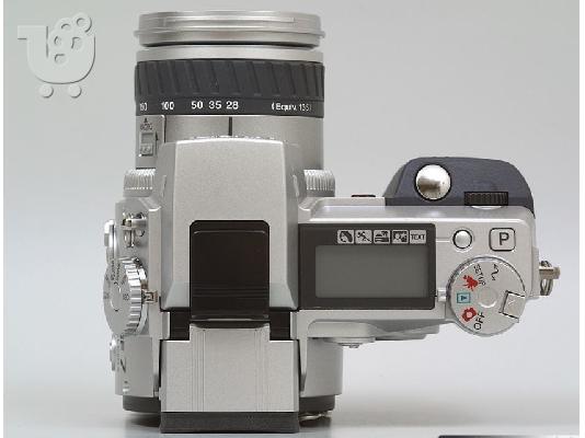 MINOLTA DiMAGE 7 Digital Camera