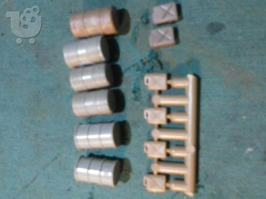 PoulaTo: 1/72 σετ βαρελλια κανιστρα wwii πλαστικα