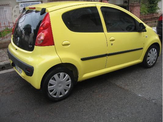 PEUGEOT 107 