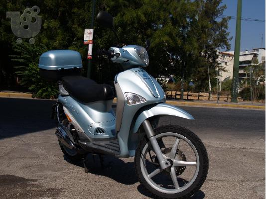 PoulaTo: PIAGGIO Beverly 200 '04