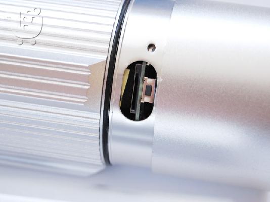 PoulaTo: Αδιάβροχη κάμερα με microSD θύρα