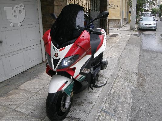 PoulaTo: GILERA Nexus 500; F.L '09