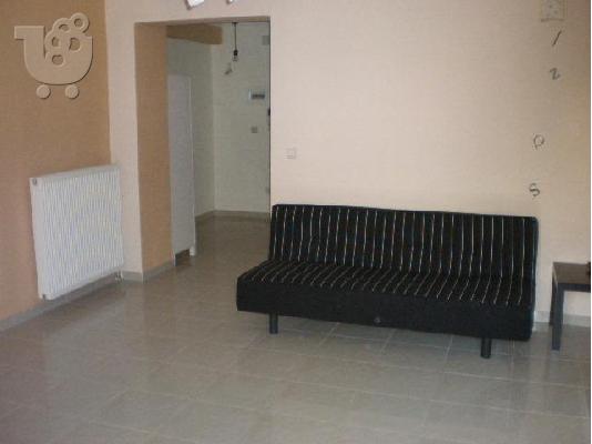 Πλήρως επιπλωμένο διαμέρισμα 50 τμ με 2 πάρκινγκ 