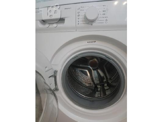 Πωλείται πλυντήριο από φοιτήτρια