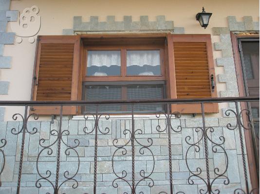 ΞΥΛΙΝΕΣ ΜΠΑΛΚΟΝΟΠΟΡΤΕΣ, ΠΑΡΑΘΥΡΑ ΚΑΙ ΠΟΡΤΑ ΚΥΡΙΑΣ ΕΙΣΟΔΟΥ...