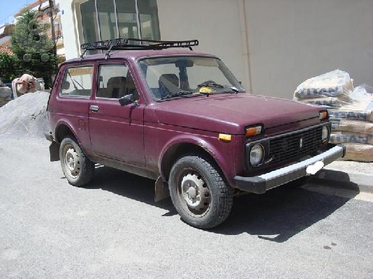 PoulaTo: LADA NIVA '00