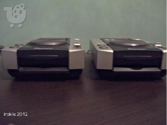Pioneer CDJ 200