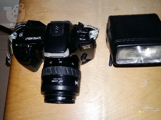 Πωλείται Minolta  + Flash