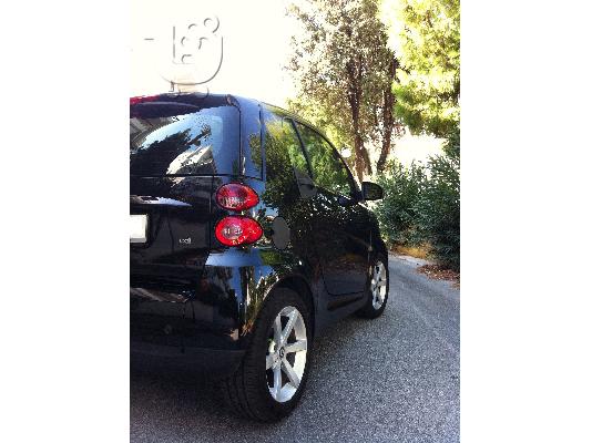 PoulaTo: SMART FORTWO '09