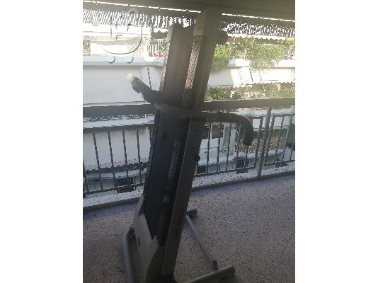 Πωλείται διάδρομος και ποδήλατο