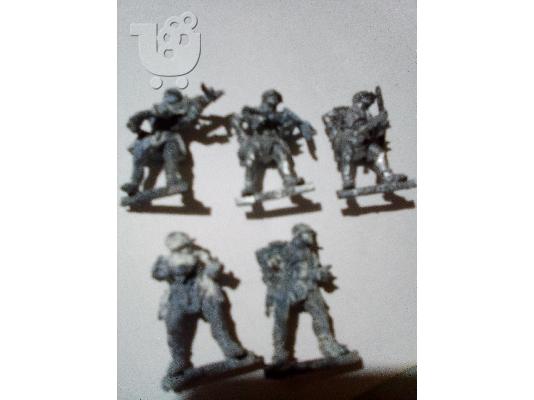 PoulaTo: 3 X 28mm μεταλλικες φιγουρες lord of the rings- ΤΟΞΟΤΕΣ UROK