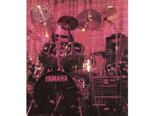 PoulaTo: drums