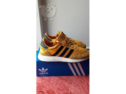 PoulaTo: adidas iniki runner ΒΥ9733