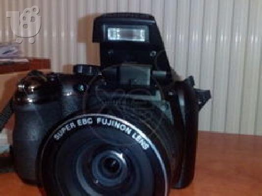PoulaTo: FujiFilm FinePix S4400