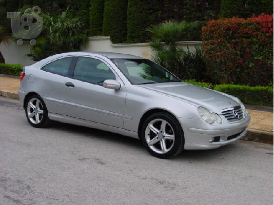 PoulaTo: Mercedes C 200 '01