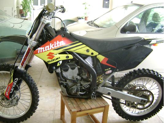 SUZUKI RM-Z 250 