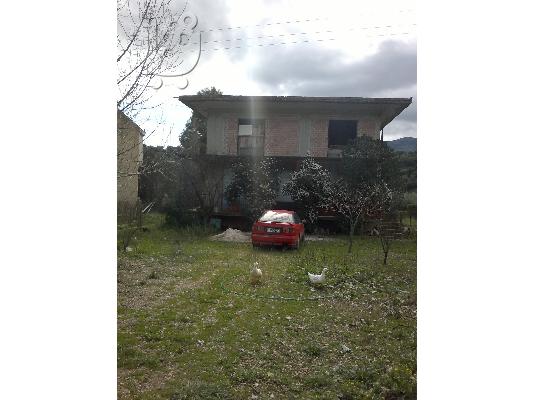 πωλειται οικοπεδο 3000τμ με οικιμα στην στερνα αργολιδας...