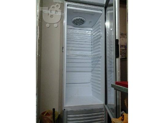 PoulaTo: ψυγείο βιτρίνα και πλυντήριο πιάτων