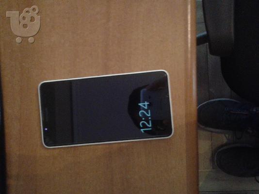 PoulaTo: Microsoft Lumia 640