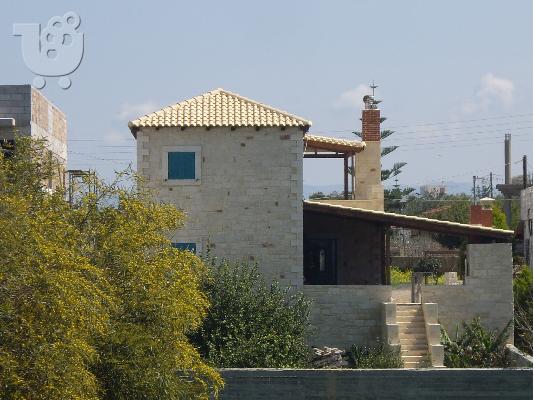 Παραθαλάσσια πέτρινη καινούργια μονοκατοικία