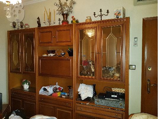 PoulaTo: Σύνθετο σαλονιού