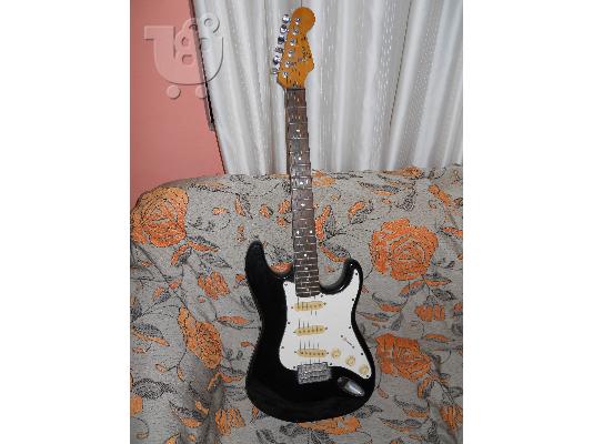 Ηλεκτρική κιθάρα stratocaster fender.